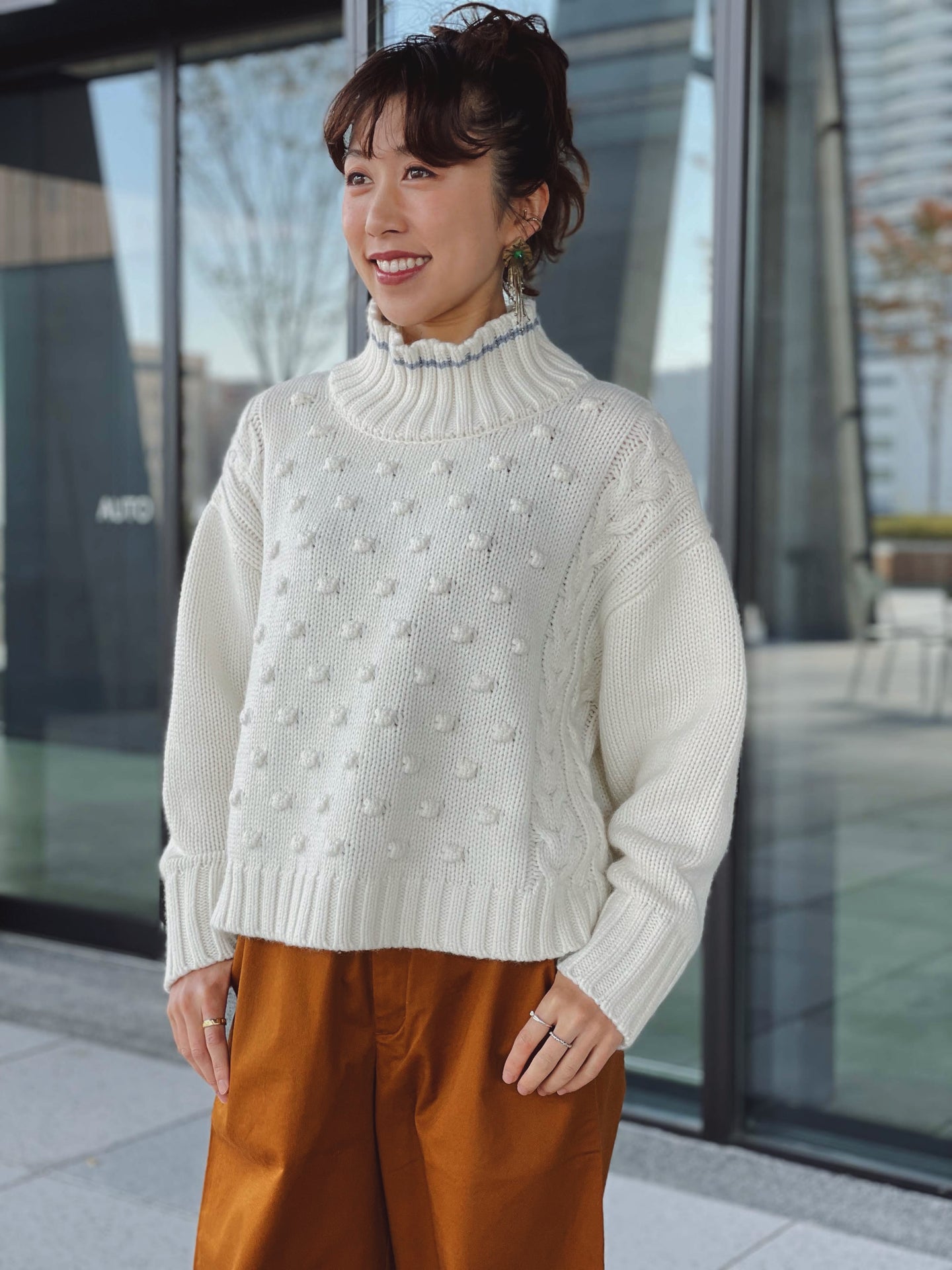 Pompon Line Sweater