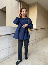 画像をギャラリービューアに読み込む, Folds long sleeves blouse【NAVY】
